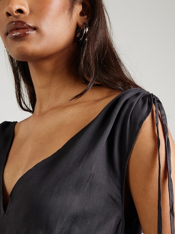Robe 'Fiona' WEEKDAY en gris