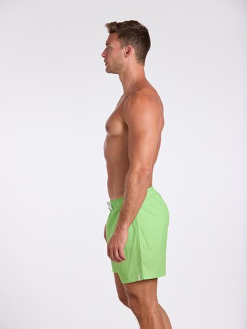 Shorts de bain wavebreaker en vert