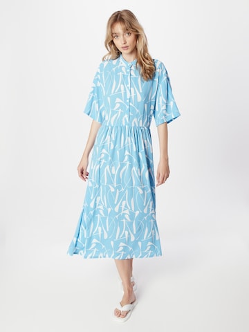 Robe-chemise Monki en bleu : devant