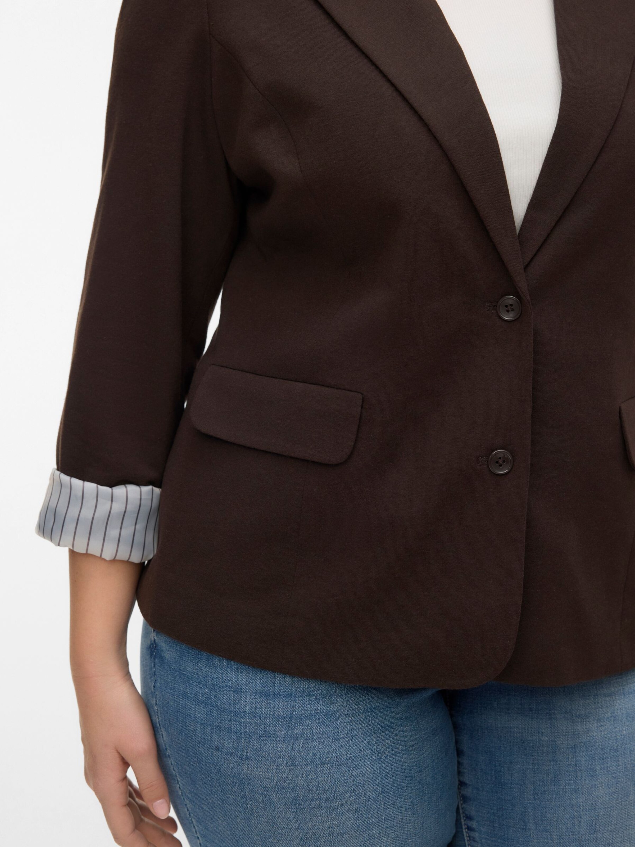 Vero Moda Curve - Blazer 'VMCHARUKI' en marrón