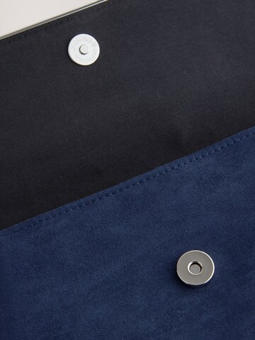 Next Clutch in Blue