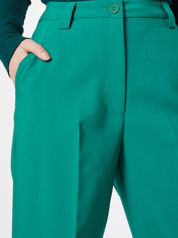 Peppercorn Loose fit Trousers with creases 'Ginette' in Green