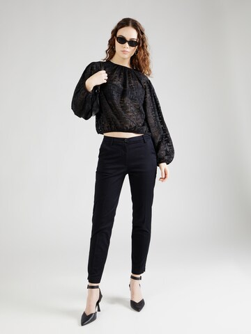 Coupe slim Pantalon à plis Sisley en noir