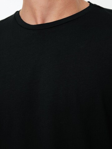 Trendyol Shirt in Black
