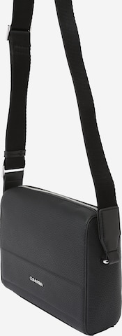 Borsa a tracolla di Calvin Klein in nero