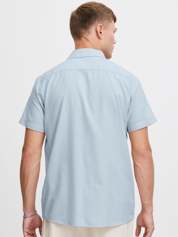 Coupe regular Chemise ' PETE ' !Solid en bleu