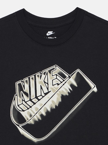 Maglietta 'ADAPT 2' di Nike Sportswear in nero