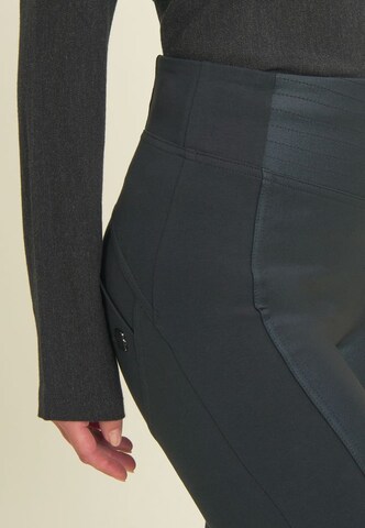 Freddy Skinny Jeggings in Black