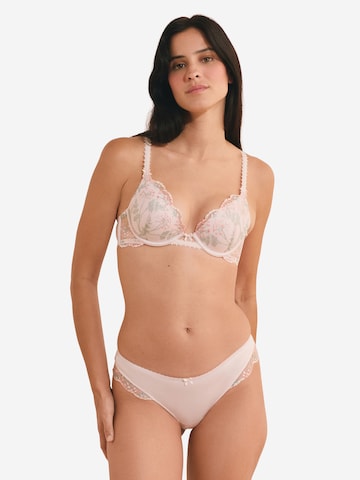 Slip 'Infusion' di ETAM in beige