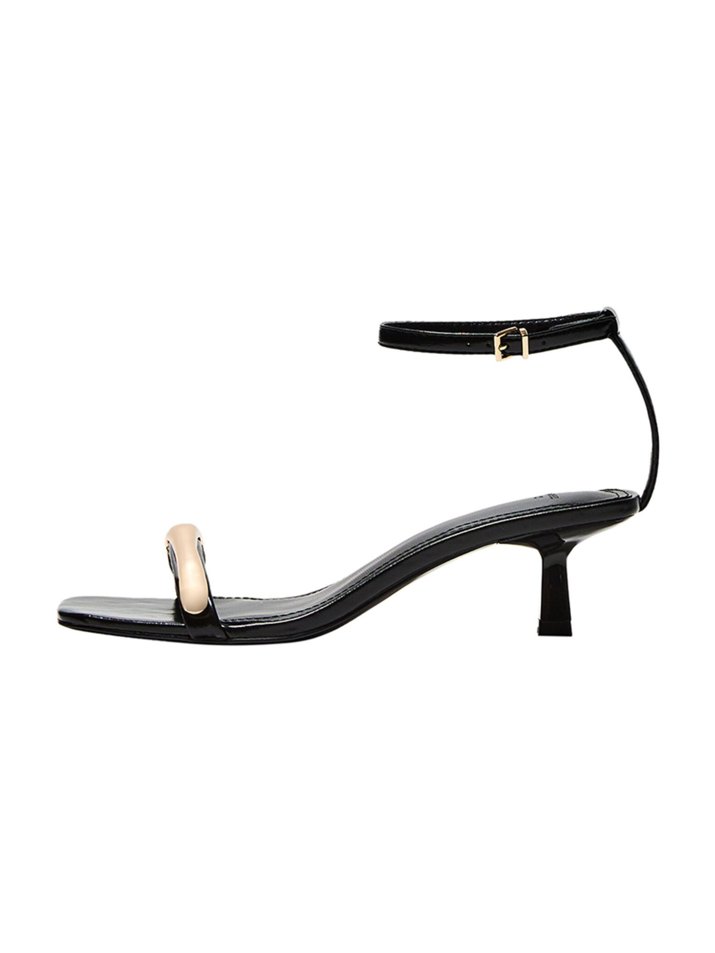 Bershka Remmisandaalit värissä musta