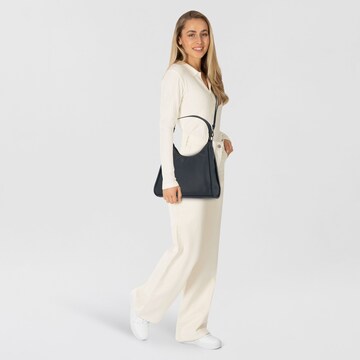 Sac bandoulière 'Finna' TOM TAILOR DENIM en bleu : devant