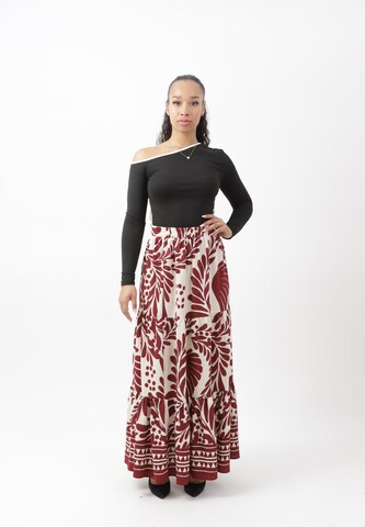 Elara Rok in Rood: voorkant