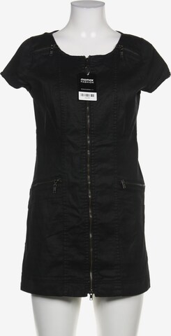 SOAKED IN LUXURY Dress in M in Black: front