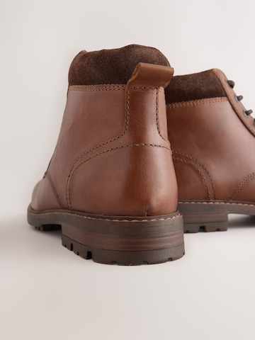 Next Veterboots in Bruin
