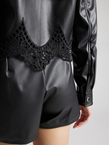 GUESS Демисезонная куртка 'Clothilde' в Черный