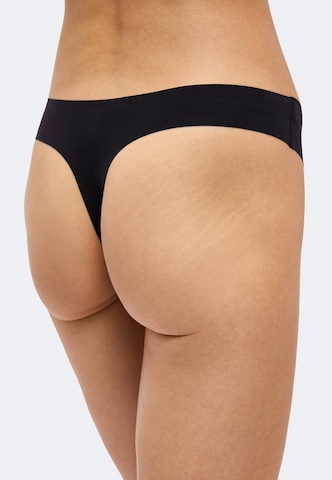 ETAM String 'Jessy' in Black