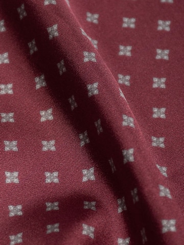 MayTree Scarf 'Seidentuch handrolliertes Herrenseidentuch aus Twill-Seide,  53x53 dezente Muster weinrot' in Red