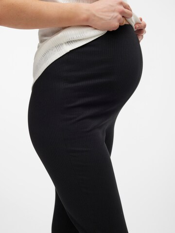 Flared Leggings 'LAVENDER' di Vero Moda Maternity in nero
