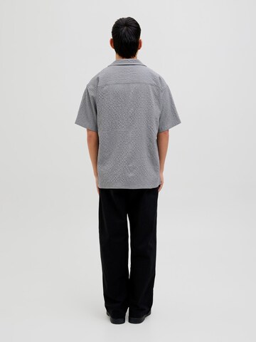 JACK & JONES Comfort fit Button Up Shirt in Grey