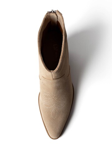 L37 HANDMADE SHOES Enkellaarsje 'IT'S NOT THE SAME' in Beige