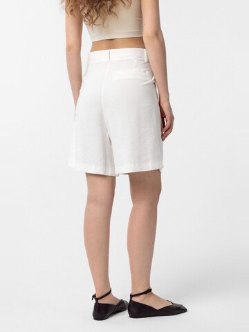 regular Pantaloni con pieghe 'Fadwa' di Antioch in beige