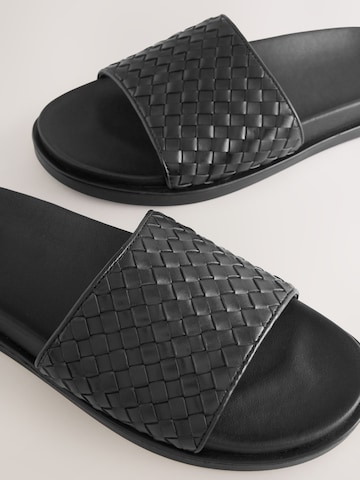 Next Пантолеты в Черный