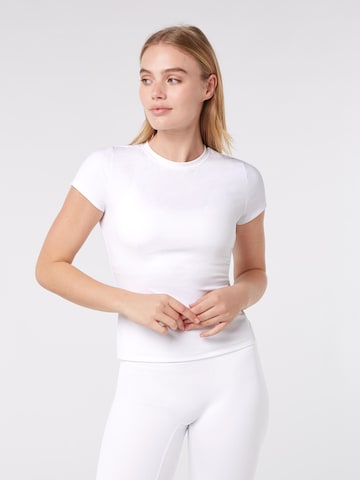 YO-GAYA Sporttop 'Short Sleeve Top' in Wit