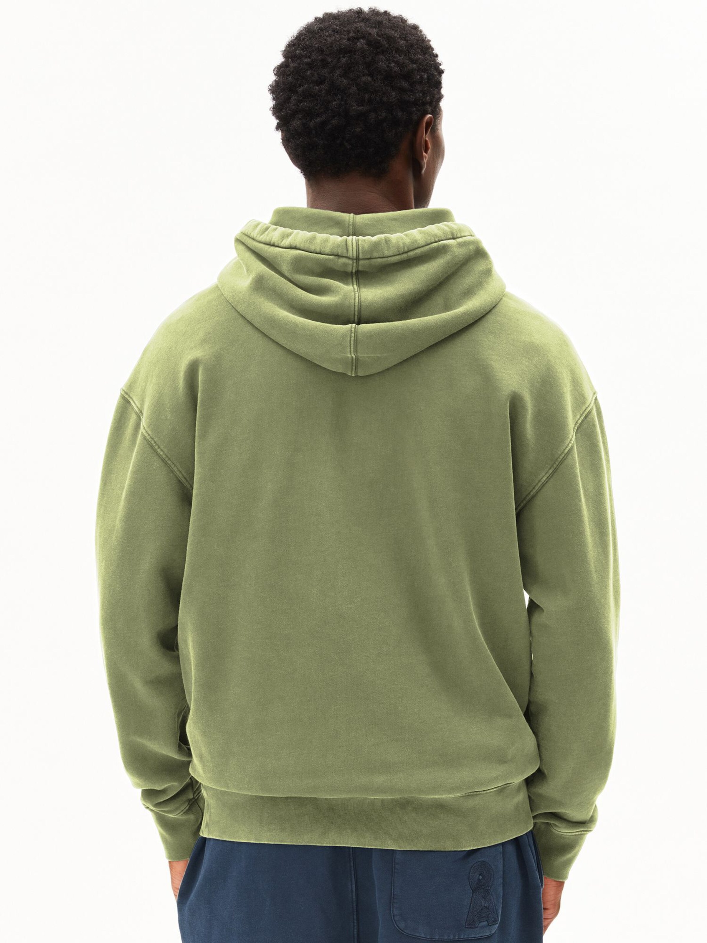 ARMEDANGELS Sweatshirt in Groen: voorkant