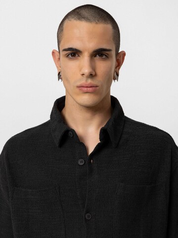 VAMOS CLO Comfort fit Button Up Shirt in Black