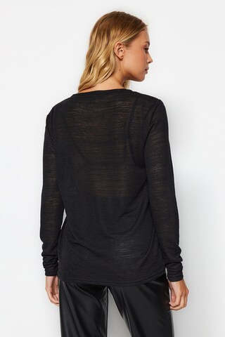 Trendyol - Camiseta en negro