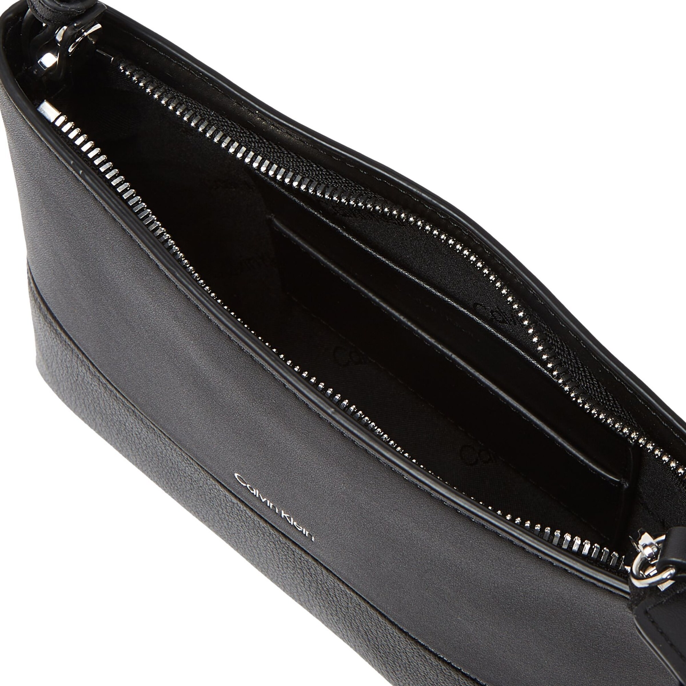 Calvin Klein Shoulder Bag in Black