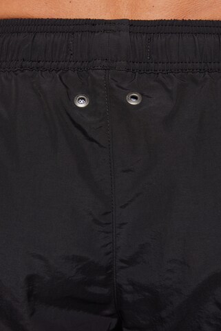 Pantaloncini da bagno di CAMP DAVID in nero