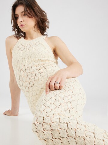 Y.A.S Knitted dress in Beige