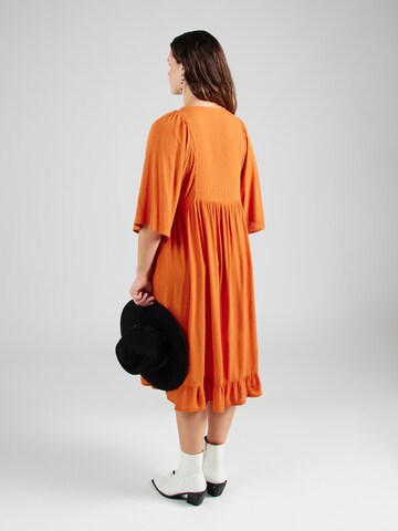 ONLY Carmakoma - Vestido 'CARELEANOR' em laranja