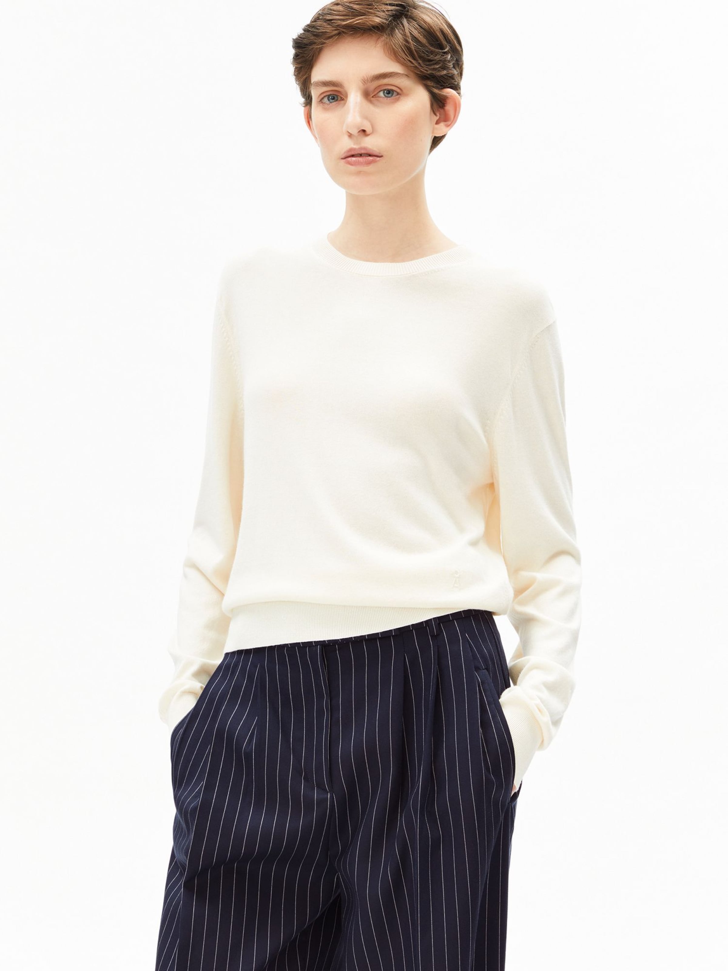 Pull-over ARMEDANGELS en beige : devant