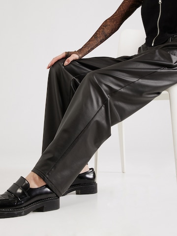 Regular Pantalon QS en noir