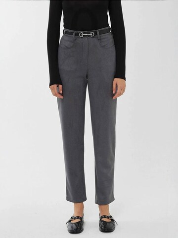 Hiccup - Slimfit Calças em cinzento: frente