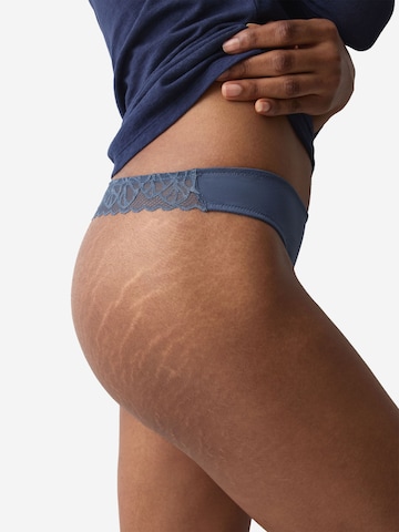 String ' Red Label Pretty Modal ' TRIUMPH en bleu