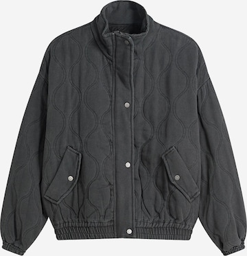 BershkaPrijelazna jakna - siva boja: prednji dio