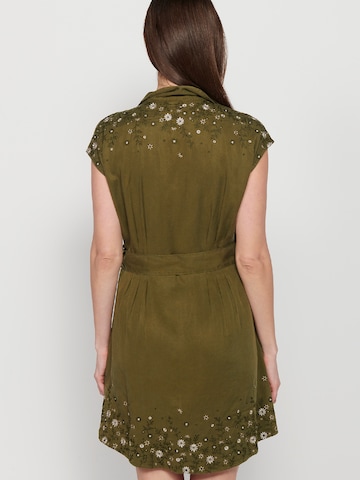 KOROSHI Платье-рубашка в Зеленый