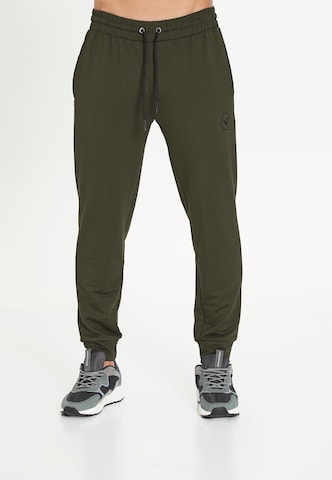 Virtus Tapered Trainingshose 'Streat' in Grün: Vorderseite