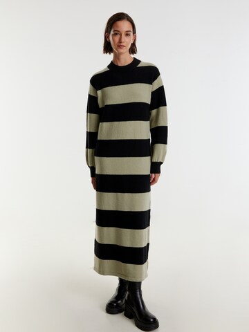 EDITED Knitted dress 'Ulema' in Black: front