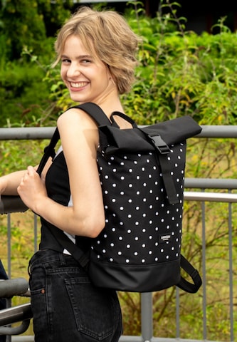 LARKSON - Mochila 'Janne Small' em preto: frente