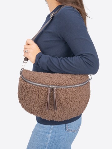 Seasons of April Gürteltasche 'Fluffy' in Braun