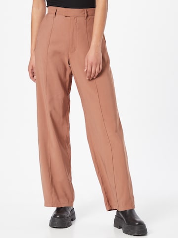 Cotton On Spodnie w kant 'DARCY' w kolorze brązowy: przód