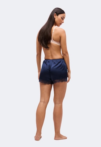 Pantaloni de pijama 'DESIRE' de la ETAM pe albastru