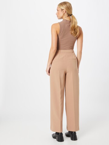 Wide leg Pantaloni cu dungă de la NEW LOOK pe bej