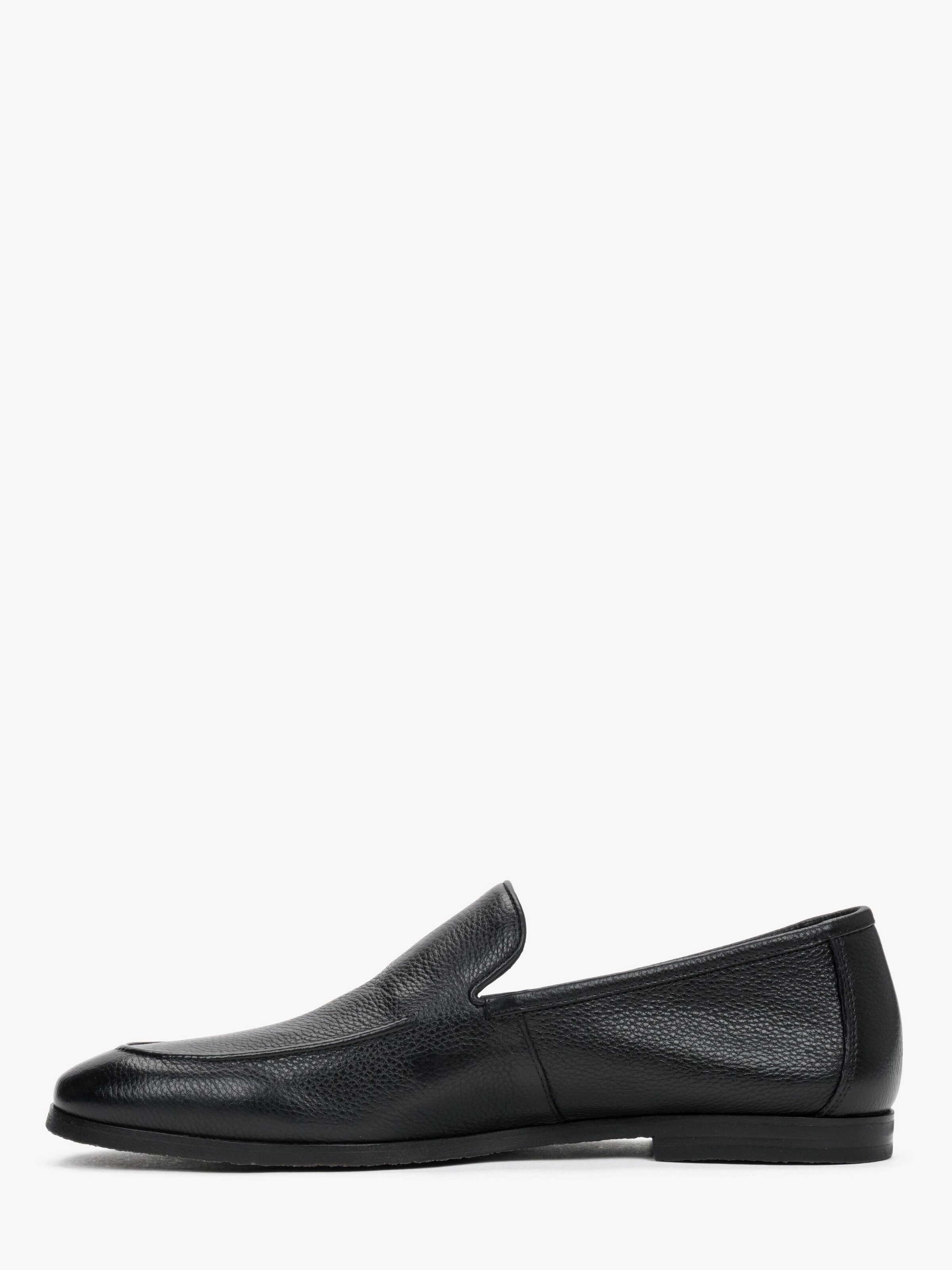 Estro Moccasin '2602-2' in Black: front