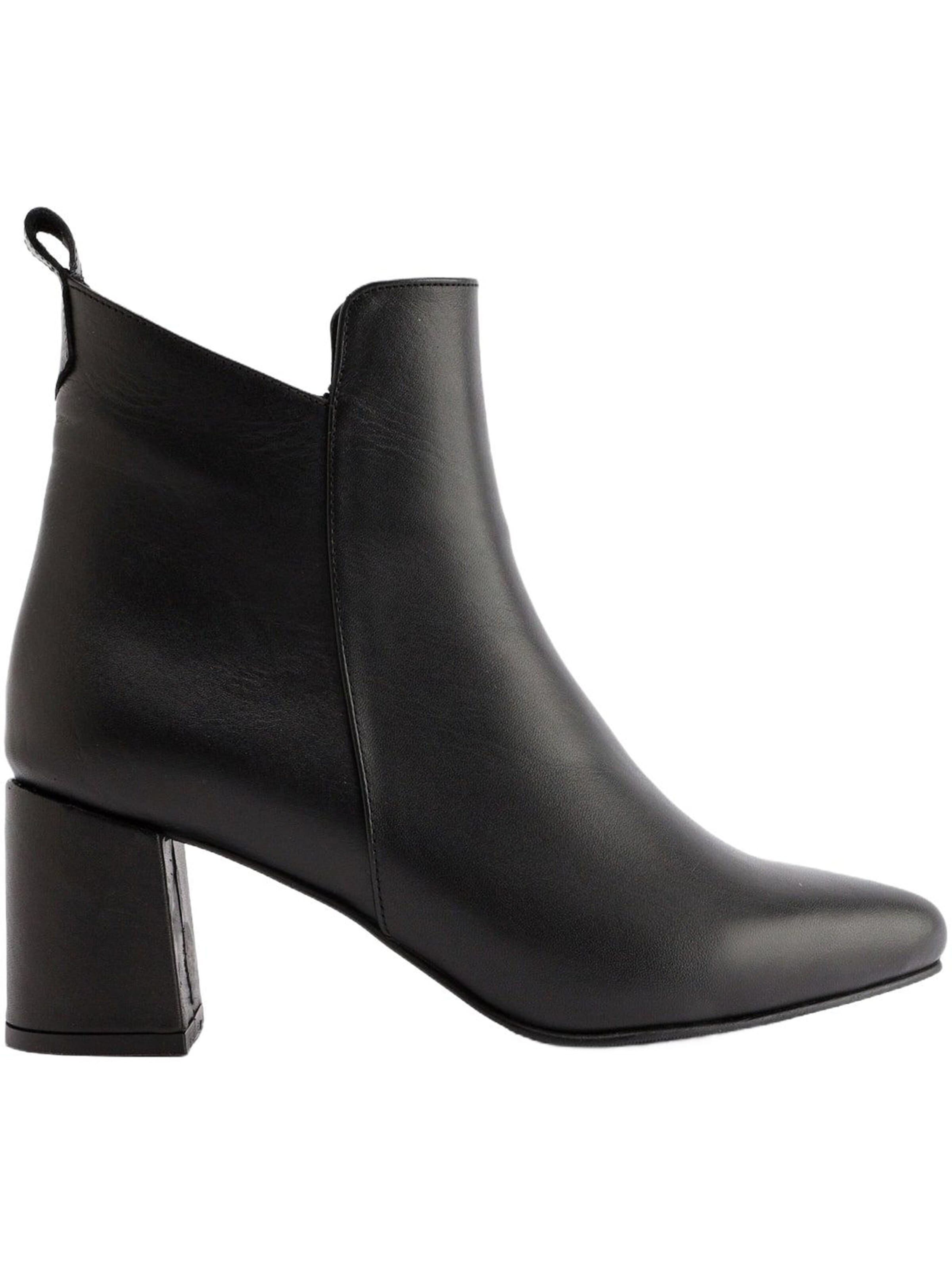 Limoya Booties 'Julia' in Black