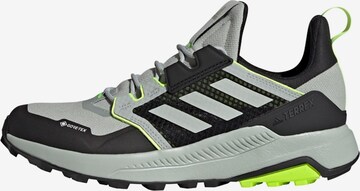 Chaussure basse 'Trailmaker' ADIDAS TERREX en gris : devant